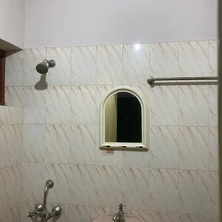 Cozy N Spacious Air Conditioned Furnished 3Bhk Thiruvananthapuram Exterior photo