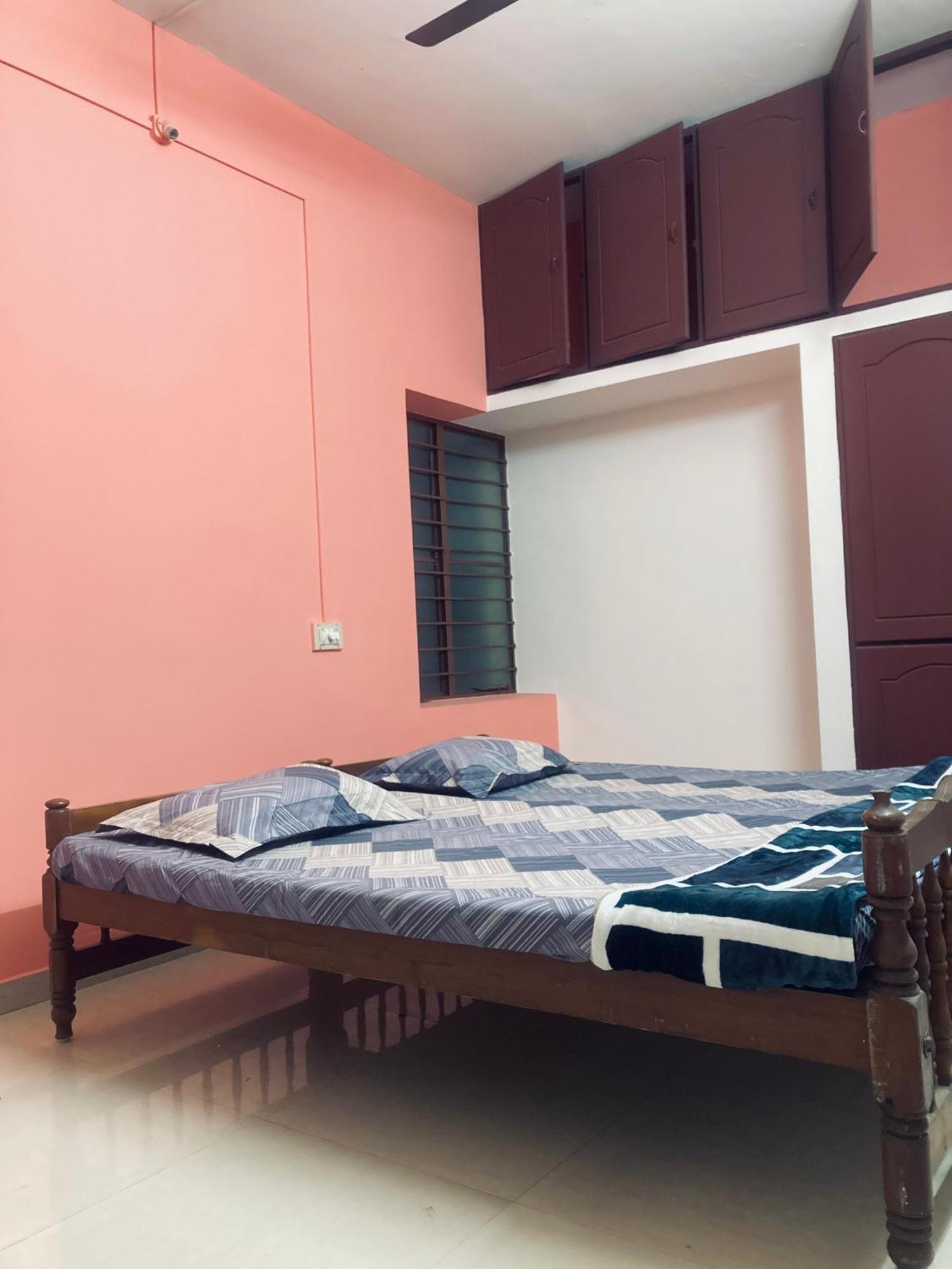 Cozy N Spacious Air Conditioned Furnished 3Bhk Thiruvananthapuram