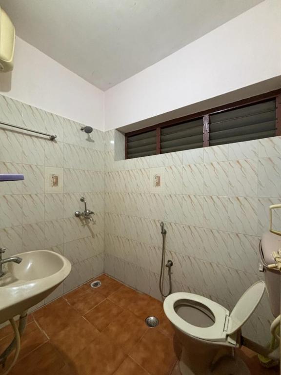 Cozy N Spacious Air Conditioned Furnished 3Bhk * Thiruvananthapuram