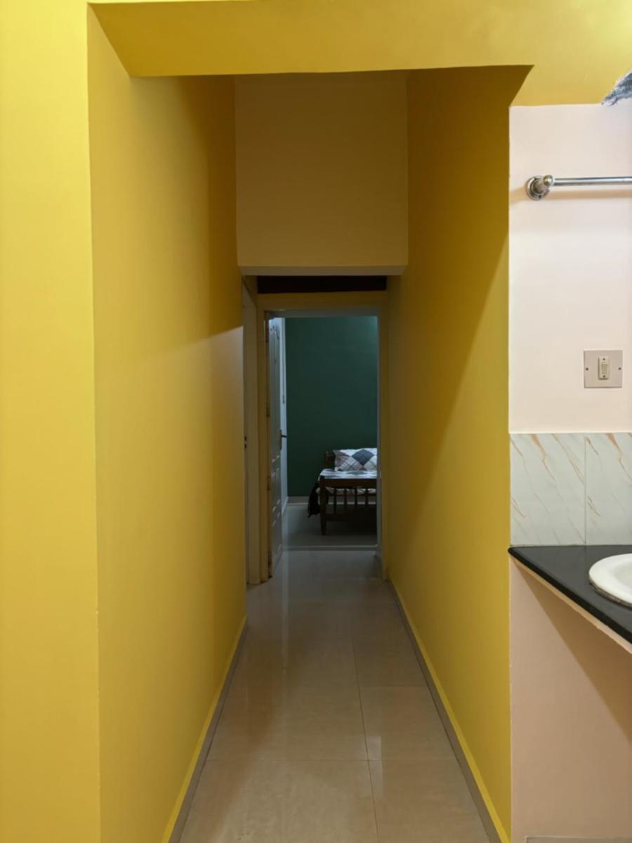 Apartment Cozy N Spacious Air Conditioned Furnished 3Bhk