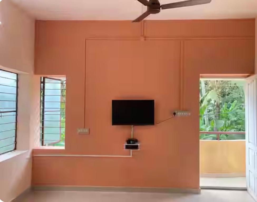 Cozy N Spacious Air Conditioned Furnished 3Bhk * Thiruvananthapuram