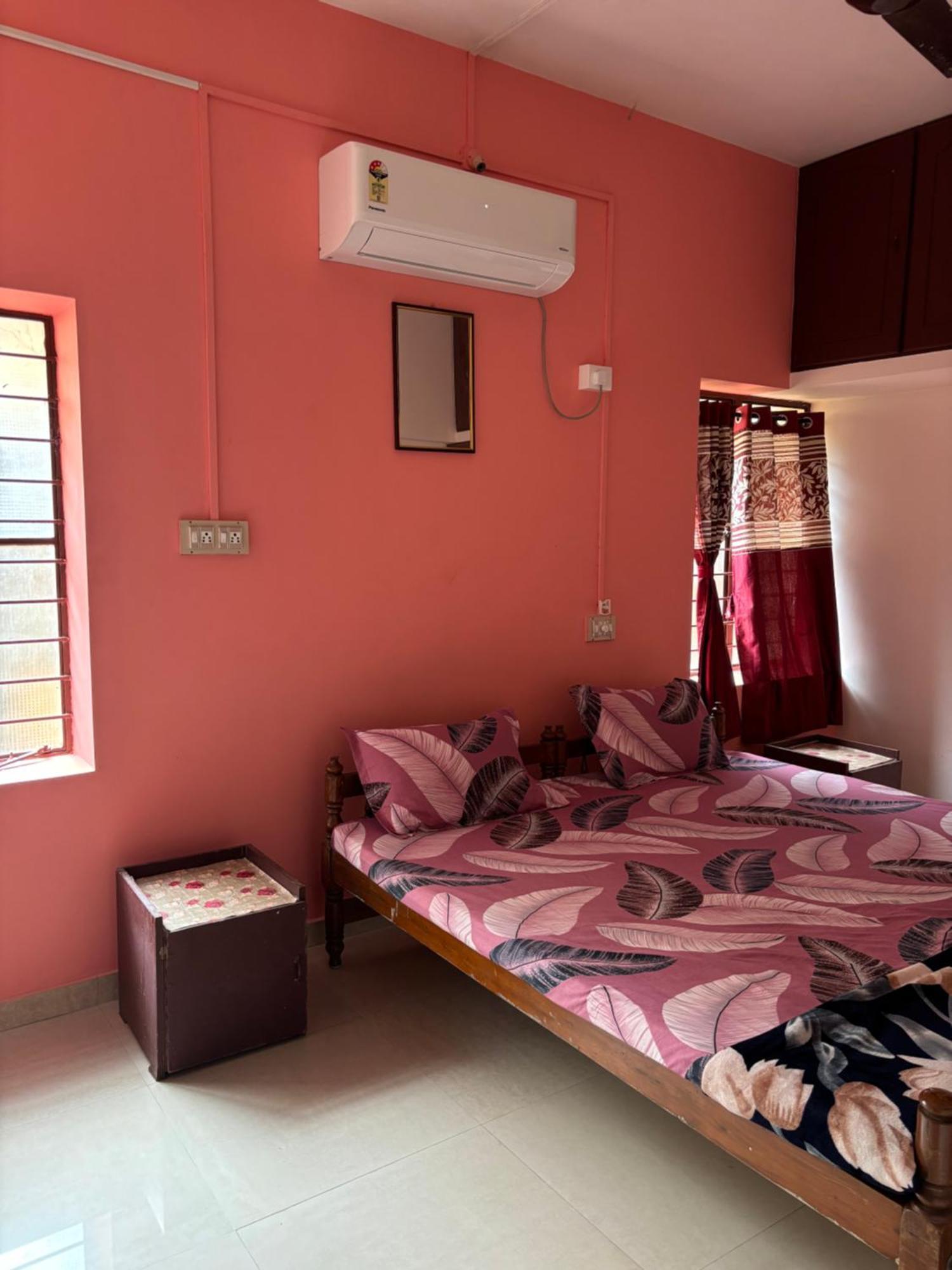Cozy N Spacious Air Conditioned Furnished 3Bhk Thiruvananthapuram
